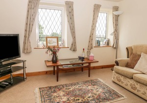 Cabin ∙ 2 bedrooms ∙ 4 guests in High Hawsker