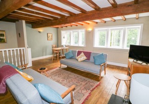 Cabin ∙ 2 bedrooms ∙ 4 guests