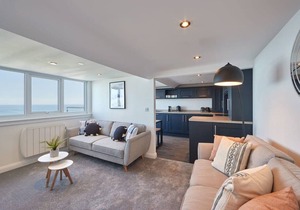 Host & Stay | Penthouse Pier View