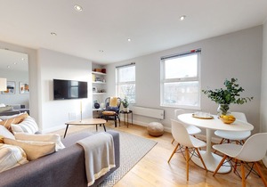 Modern 3 Bed Maisonette near Tower Bridge & tube