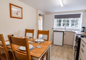 PINE COTTAGE, pet friendly, country holiday cottage in Snainton