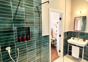Redland Suites - Apartment 6