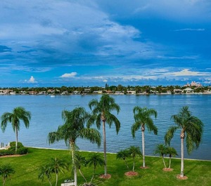 Bahia Vista Petersburg 