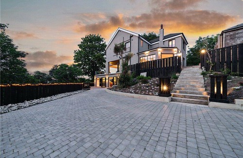 Belvedere House | 545 m² House ∙ 5 bedrooms ∙ 12 guests