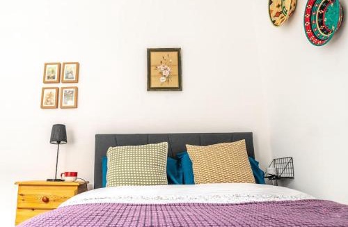 Coleshill Apartment | #05 Fam Apartment- s leeps 10 - near Kingsbury Water Park - Perfect for contractors and families - Free parking and Wifi