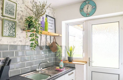 Coleshill Apartment | #06 Riverside Retreat| Near the NEC| Guest for 6