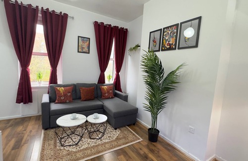 Theatreland Birmingham Apartment | 1-Bed Apartment, sleeps 6, in the City Center