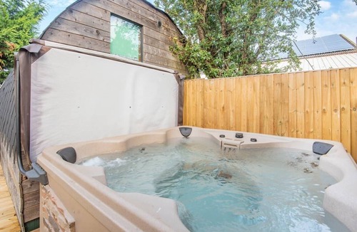 Sleaford RV Rental | 1 Bed in Burton Pedwardine (oc-b2741)