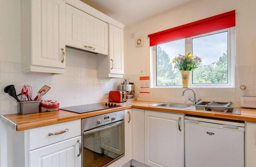 Ashford-in-the-Water Cottage | 1 Bed in Bakewell (oc-87471)