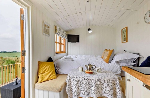 Holton Le Clay Cottage | 1 Bed in Market Rasen (oc-83847)