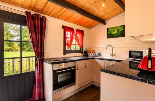 Thetford Ski Chalet | 1 Bed in Thetford (oc-f33637)
