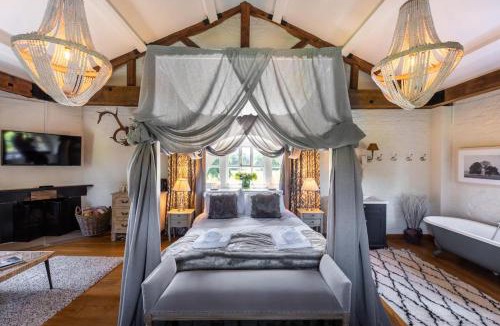 Holkham House | 1 Bed in Wells-next-the-Sea oc-1941