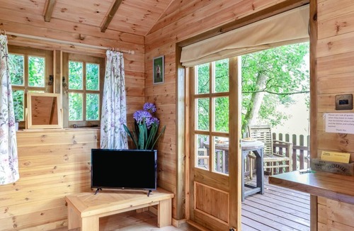 Newmarket RV Rental | 1 Bed in Westley Waterless (oc-b34150)
