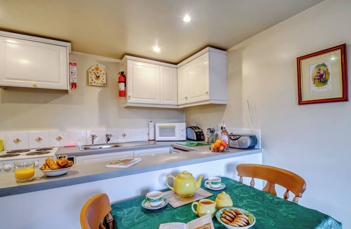 Goldsborough Cottage | 1 bedroom accommodation in Goldsborough, near Harrogate