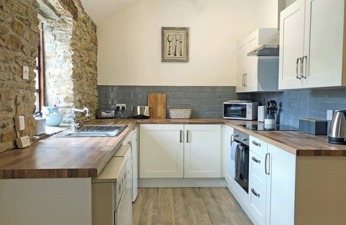 Cutthorpe Cottage | 1 bedroom accommodation in Cutthorpe, near Chesterfield