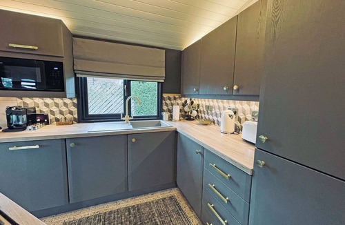 Scawton Ski Chalet | 1 bedroom accommodation in Easingwold