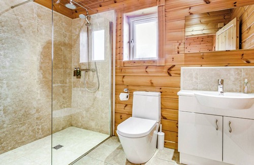 Withernsea Ski Chalet | 1 bedroom accommodation in Withernsea