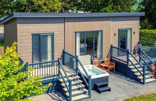 Richmond Ski Chalet | 1 bedroom accommodation in Caldwell