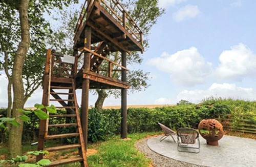 Richmond Ski Chalet | 1 bedroom accommodation in Caldwell