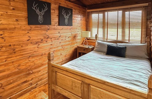 Sawley Ski Chalet | 1 bedroom accommodation in Market Bosworth, near Nuneaton