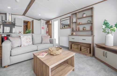 Sawley Ski Chalet | 1 bedroom accommodation in Market Bosworth, near Nuneaton