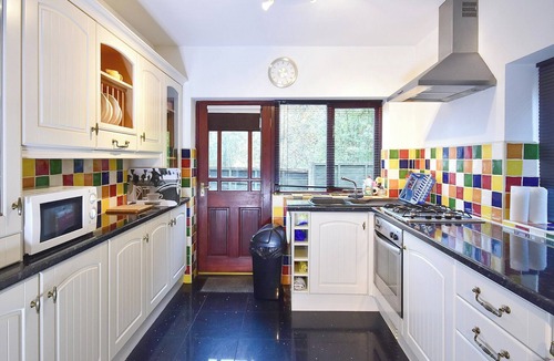 Standish Cottage | 1 bedroom accommodation in Worthington, near Standish