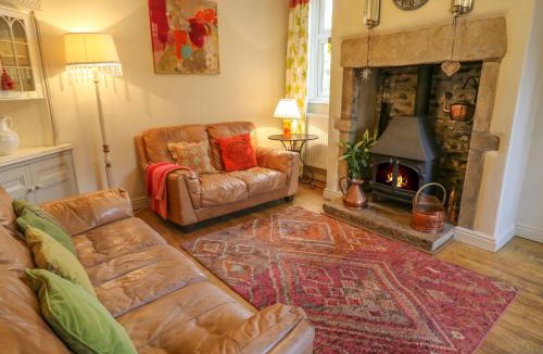 Grassington House | 1 Bridge End & Garden