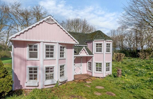 Wainfleet All Saints Cottage | 11 Bed in Skegness (oc-61942)