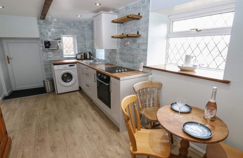 Ainley Top House | 11 Hollin Well Cottage, Sowerby Bridge