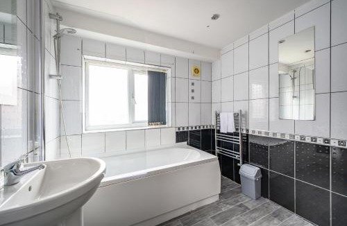 Leeds House | 11HS6 - Decompressing & Unwinding Headingley Stay