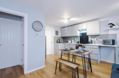 Offerton Park House | 15% Off | Free Parking | Fast Wi-Fi | Stockport