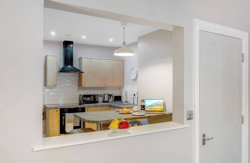 Hartlepool Apartment | 1BR Apartment | 2 Mins to Station | By Stay With Us
