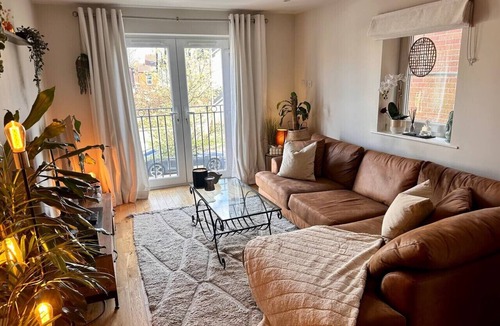 Roundhay Apartment | 2 bed/2 bath apartment in Roundhay