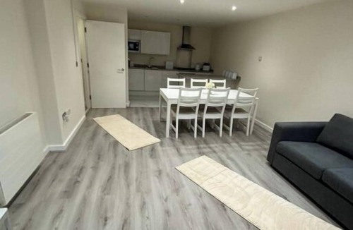 Holloway Apartment | 2 bed 2 bathroom apartment5 minutes from Arsenal football ground