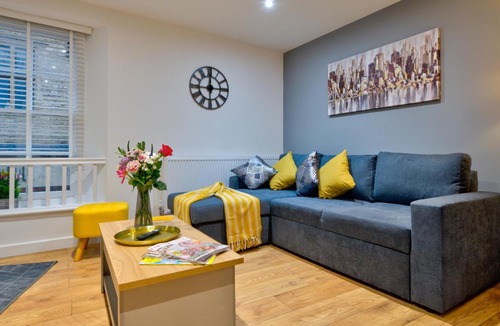 Stamford Apartment | 2-Bed Apartment in Stamford Town Centre-Parking & Wi-Fi