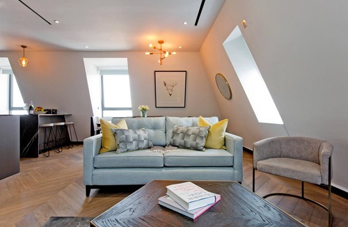 Soho Apartment | 2-bed Deluxe 519