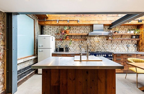 Hackney Wick House | 2 Bed Garden Retreat by Victoria Park