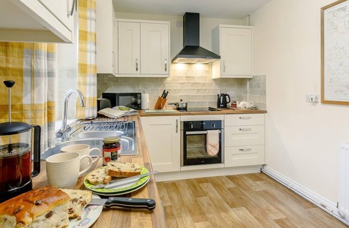 Alford Cottage | 2 Bed in Alford (oc-77637)