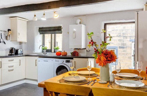 Nelson Cottage | 2 Bed in Barrowford (oc-c33529)