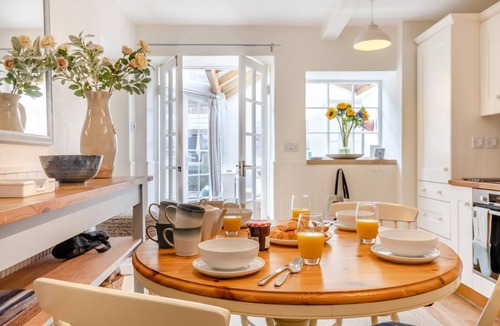 Baslow Cottage | 2 Bed in Baslow (oc-h32721)