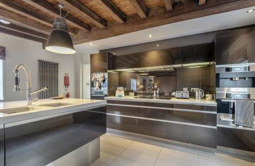 Glentham House | 2 Bed in Caenby oc-o35799