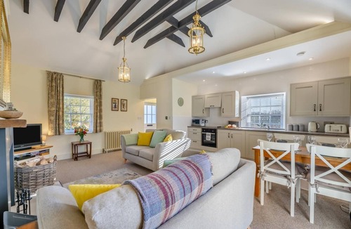 Cornhill on Tweed House | 2 Bed in Cornhill-on-Tweed (oc-d30765)