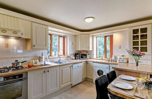 Barlow Cottage | 2 Bed in Dronfield (oc-pk612)