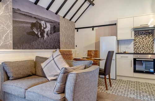 Hawsker Cottage | 2 Bed in Hawsker (oc-c30335)
