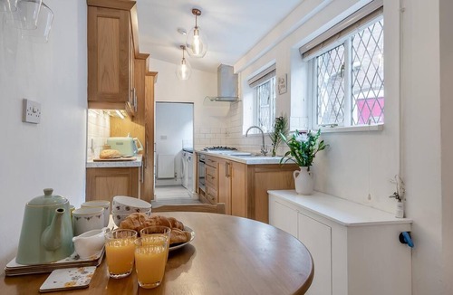 Hunningham Cottage | 2 Bed in Hunningham (oc-h34740)