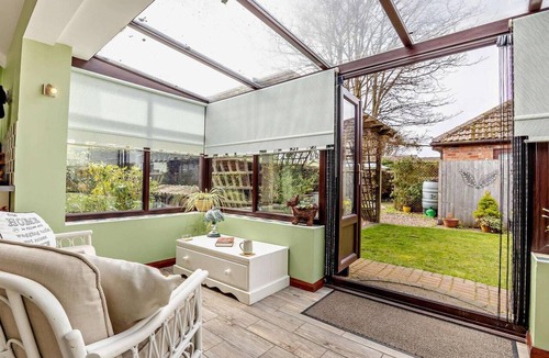North Somercotes Cottage | 2 Bed in Louth (oc-74152)