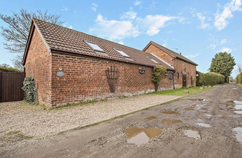 North Somercotes Cottage | 2 Bed in Louth (oc-74152)