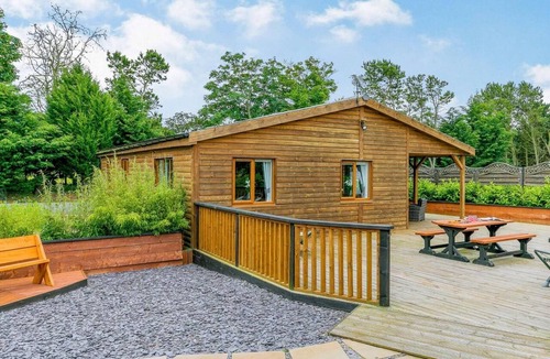 West Heslerton Ski Chalet | 2 Bed in Malton (oc-87936)