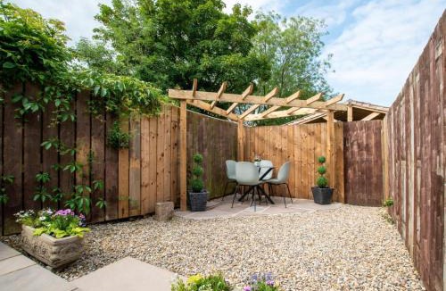 Great Broughton House | 2 Bed in Middlesbrough oc-94220