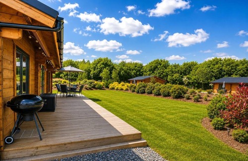 Driffield Ski Chalet | 2 Bed in Nafferton (oc-s31958)